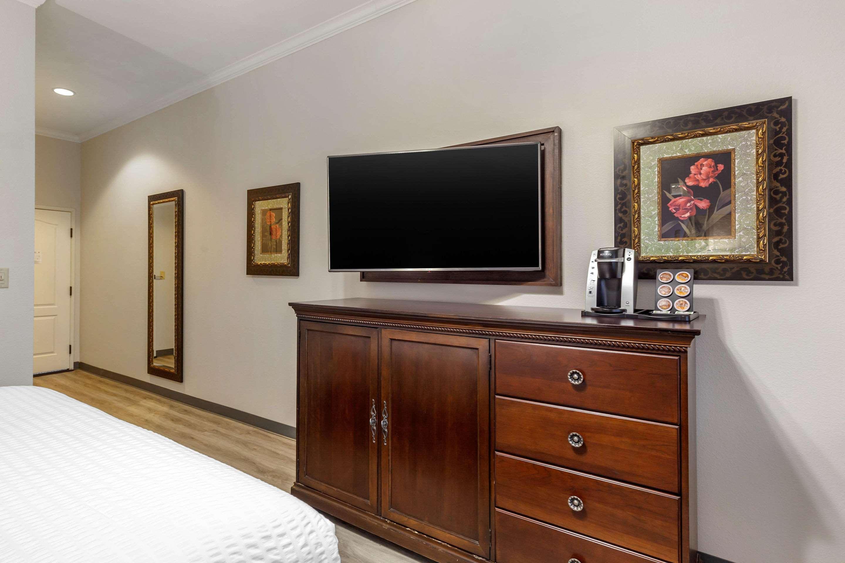 Clarion Pointe Sulphur Springs Ngoại thất bức ảnh