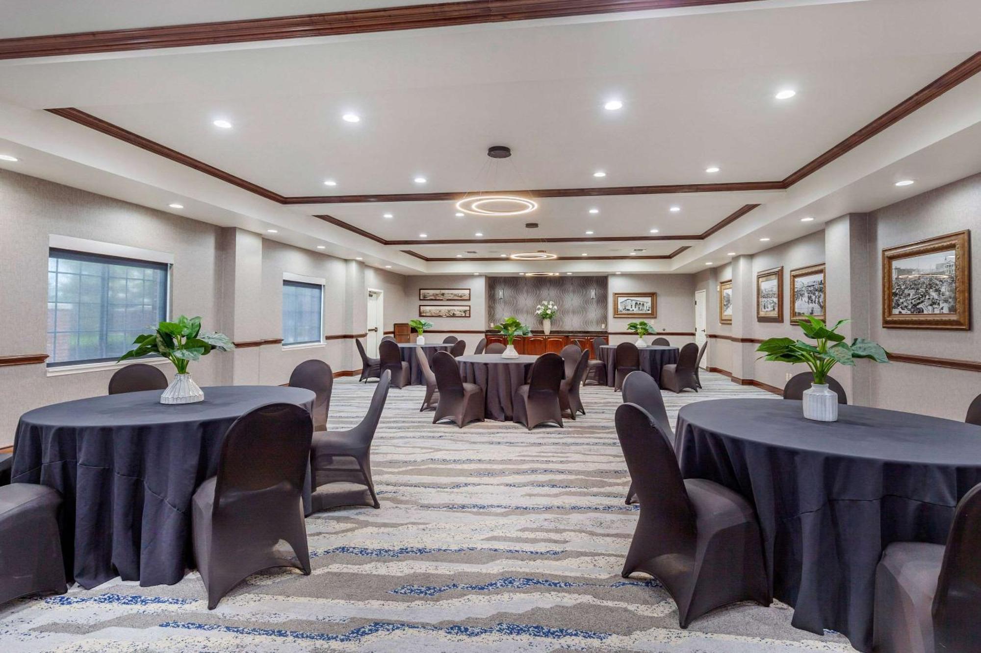 Clarion Pointe Sulphur Springs Ngoại thất bức ảnh