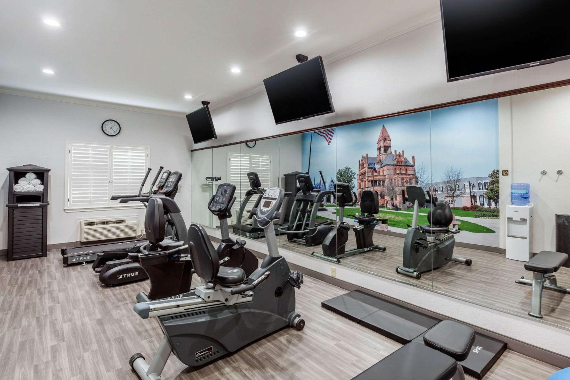 Clarion Pointe Sulphur Springs Ngoại thất bức ảnh
