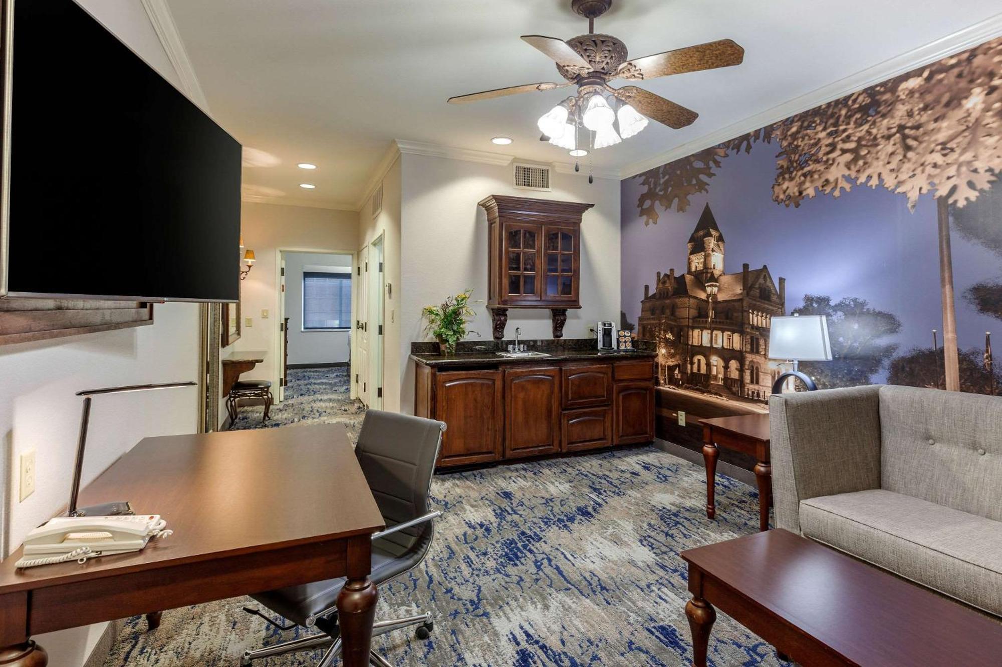 Clarion Pointe Sulphur Springs Ngoại thất bức ảnh