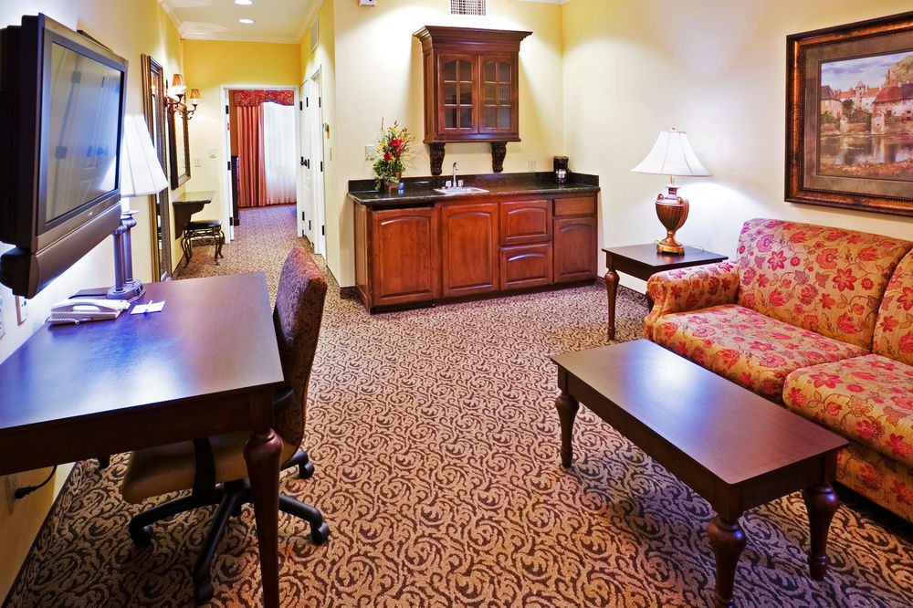 Clarion Pointe Sulphur Springs Ngoại thất bức ảnh
