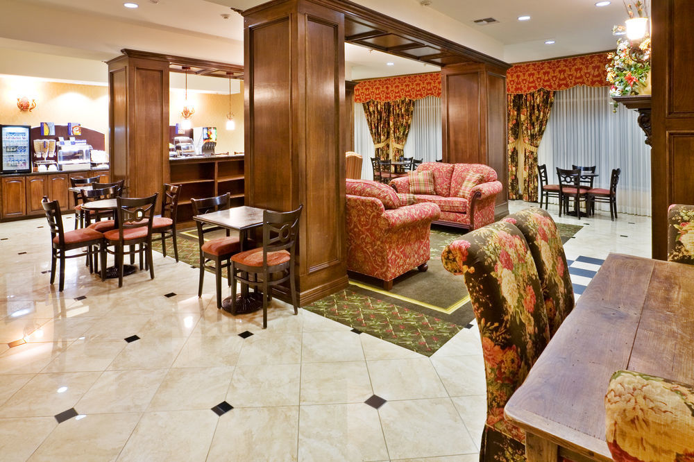 Clarion Pointe Sulphur Springs Ngoại thất bức ảnh